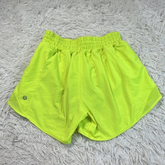 Lululemon Hotty Hot High-Rise Short 4" Highlight Yellow - Picture 6 of 8